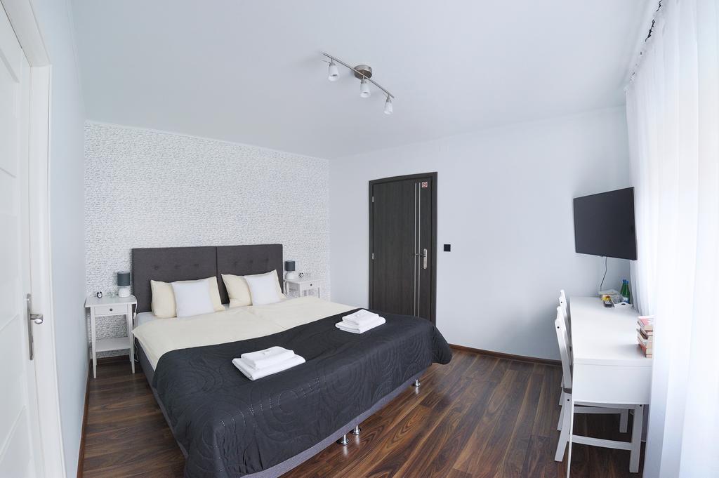 7Th Room Guest House Oswiecim Dış mekan fotoğraf
